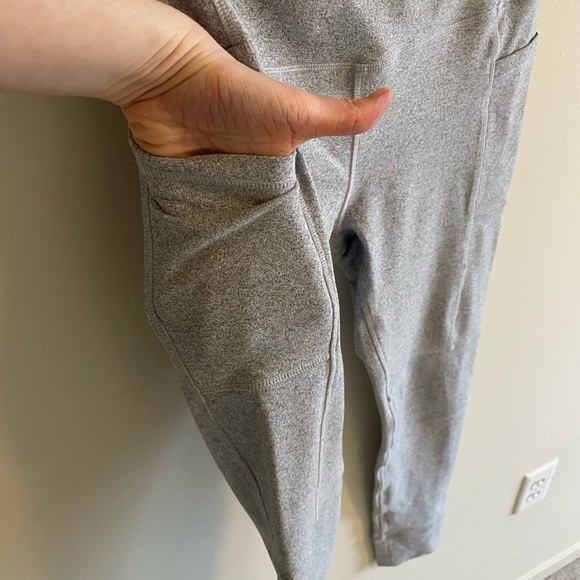 Size M Light Grey Leggings - Picture 14 of 15